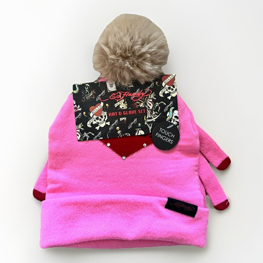 Ed Hardy New with Tags Hot Pink Winter Hat & Gloves Heart “Loves Kills Slowly”